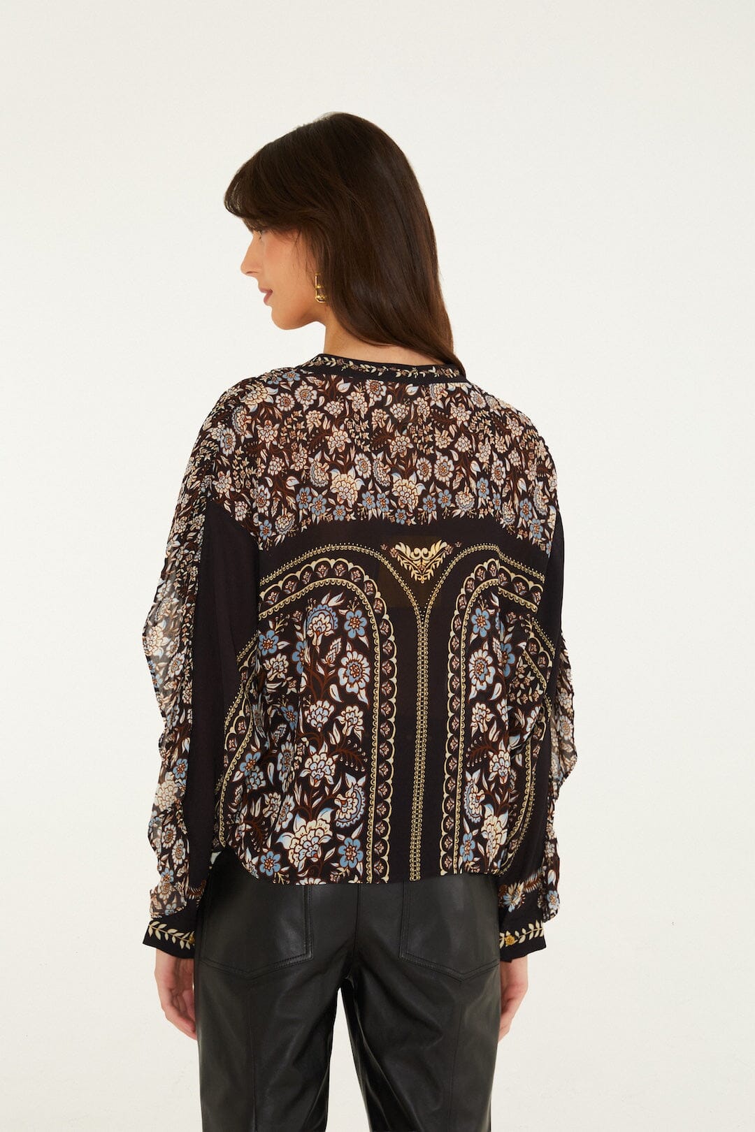 Blusa Daniela con Olanes de Manga Larga