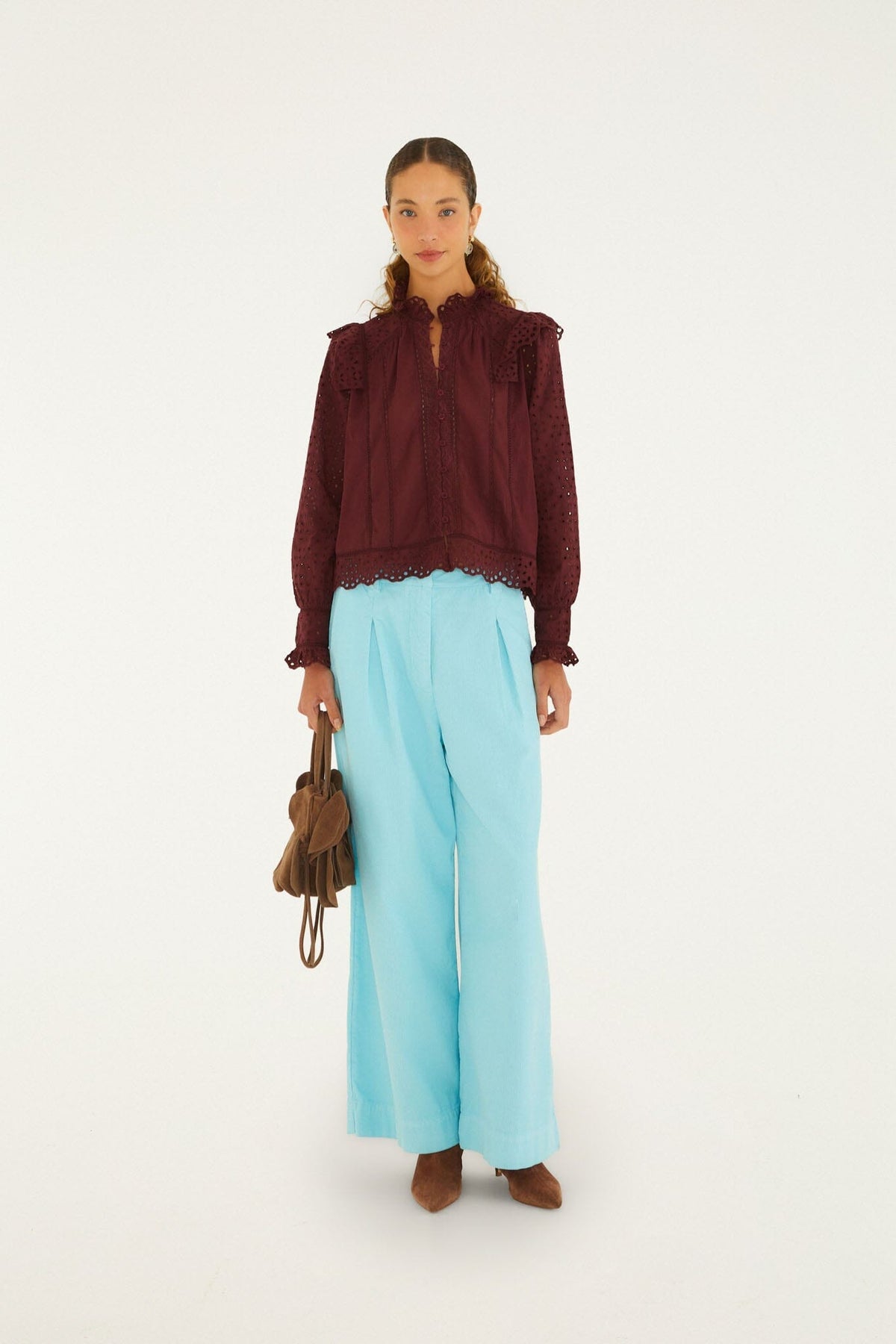Blusa Eyelet con olanes de manga larga