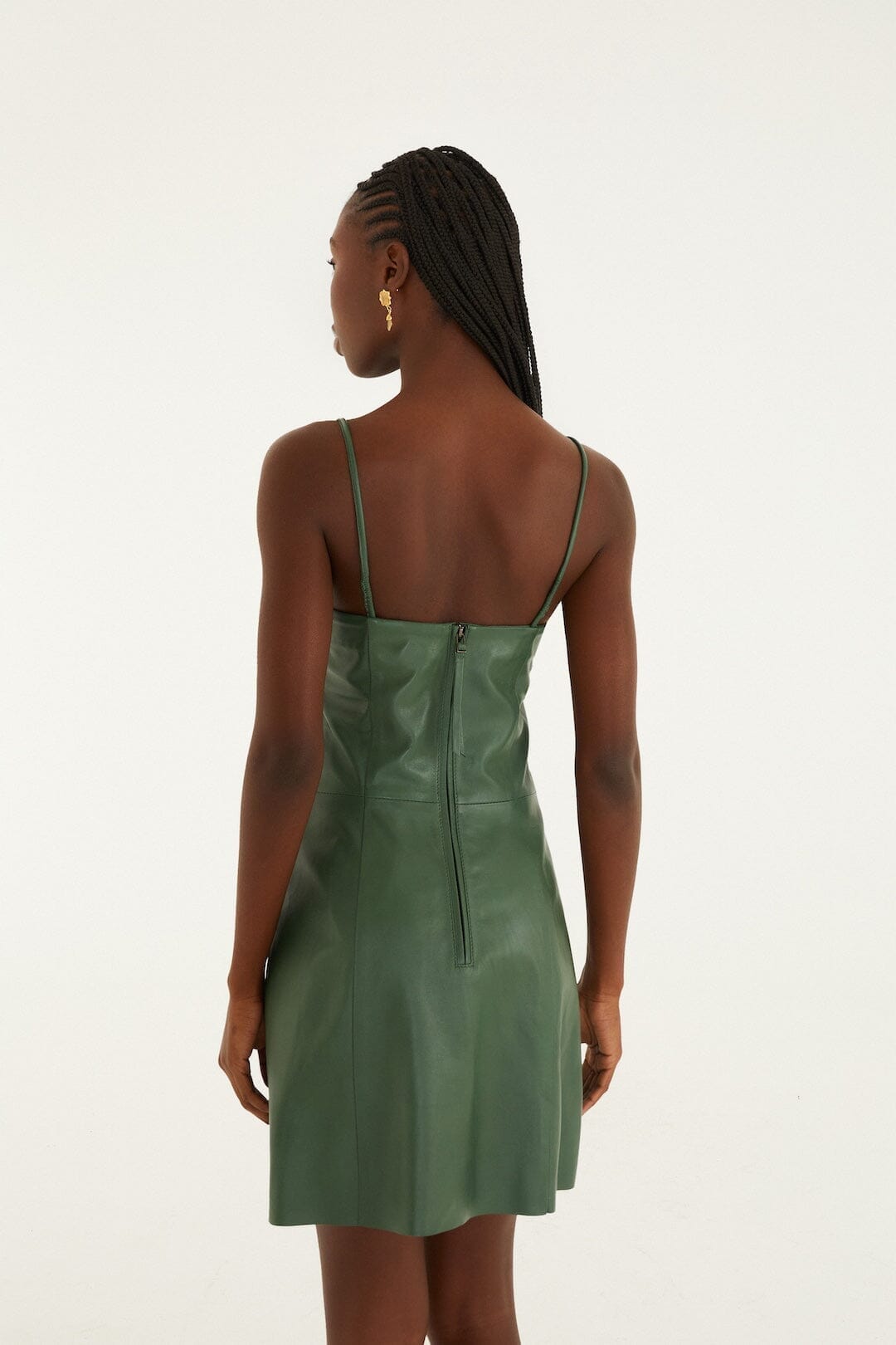mini vestido de cuero con flores verdes
