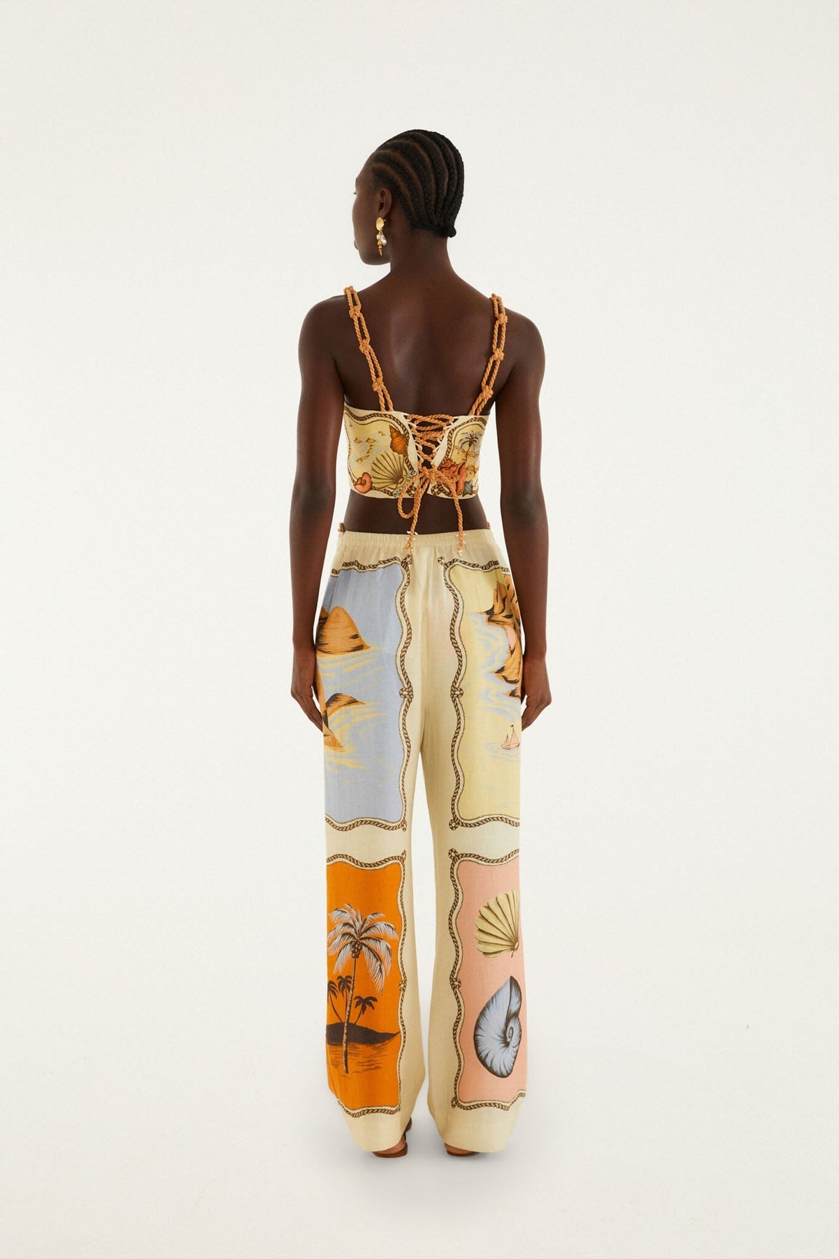 Pantalones Rio Souvenir Multicolor con Estampado de Pañuelos y Detalle de Cuerda
