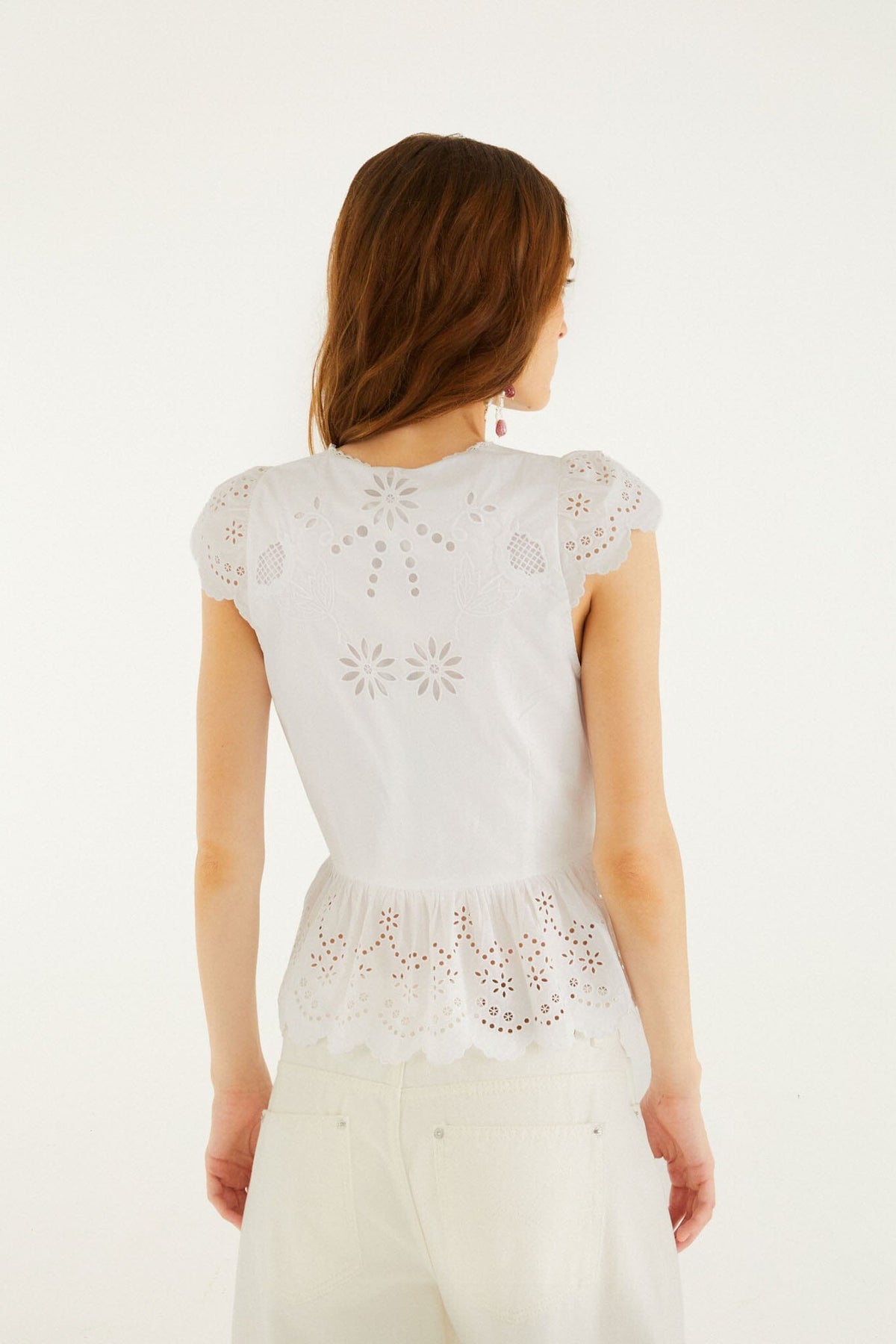 Blusa de Encaje Bordado Blanco Hueso