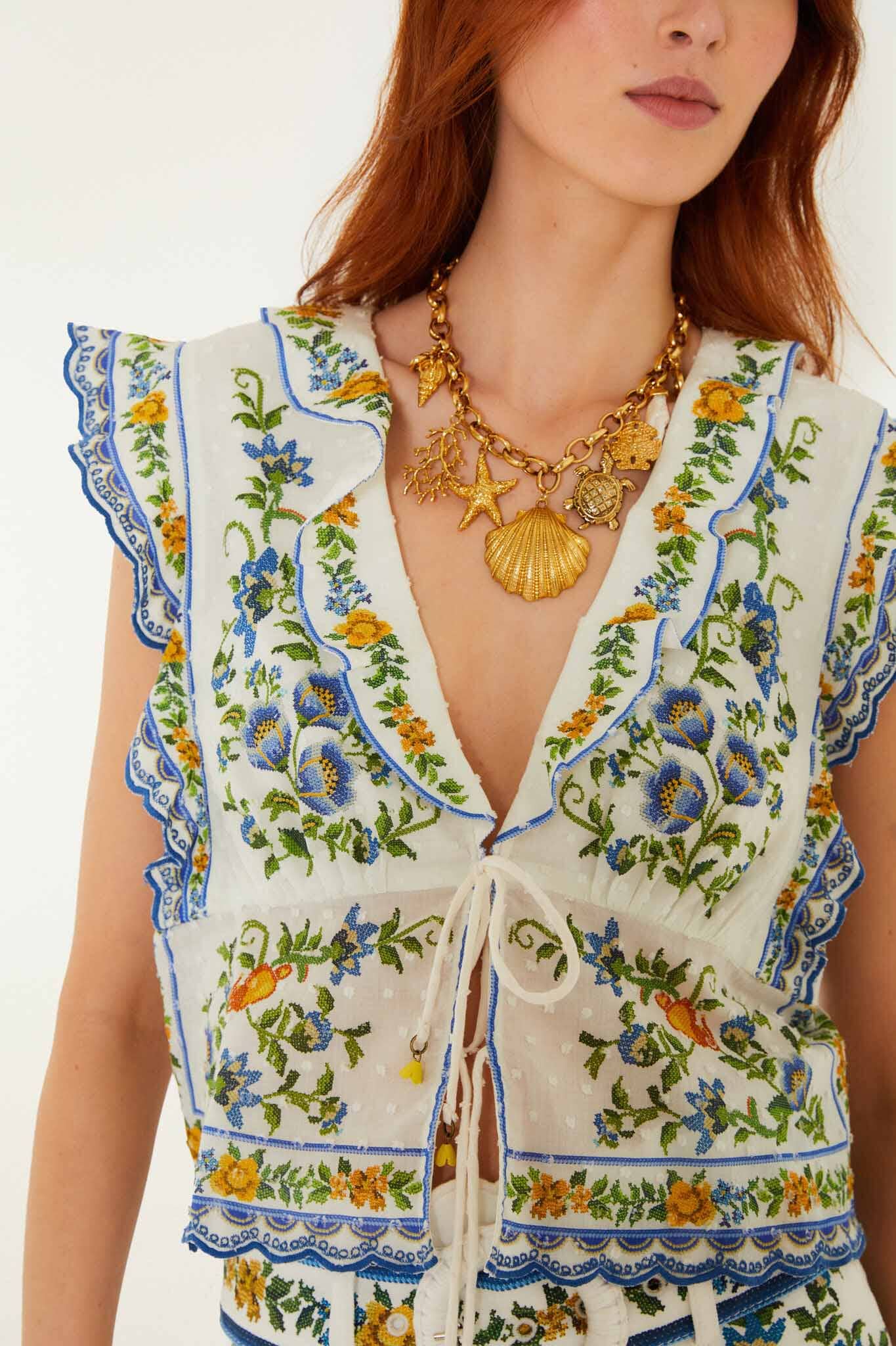 Blusa Blanco Hueso Emily Floral Tapestry con Cordón