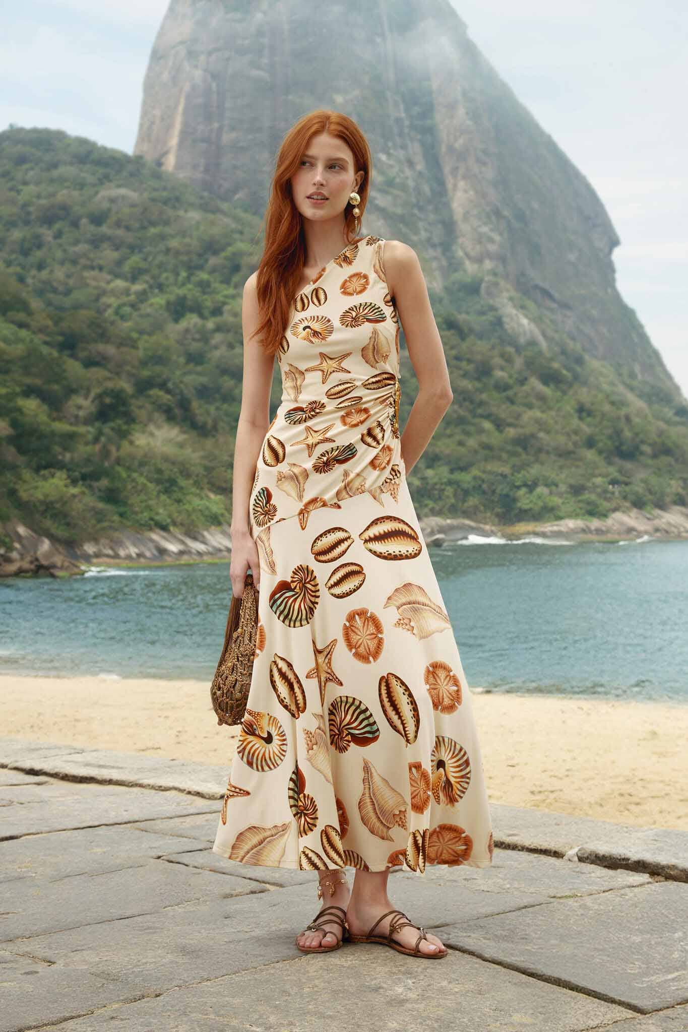 Maxi Vestido Marine Shells Arena con Borla y Un Solo Hombro
