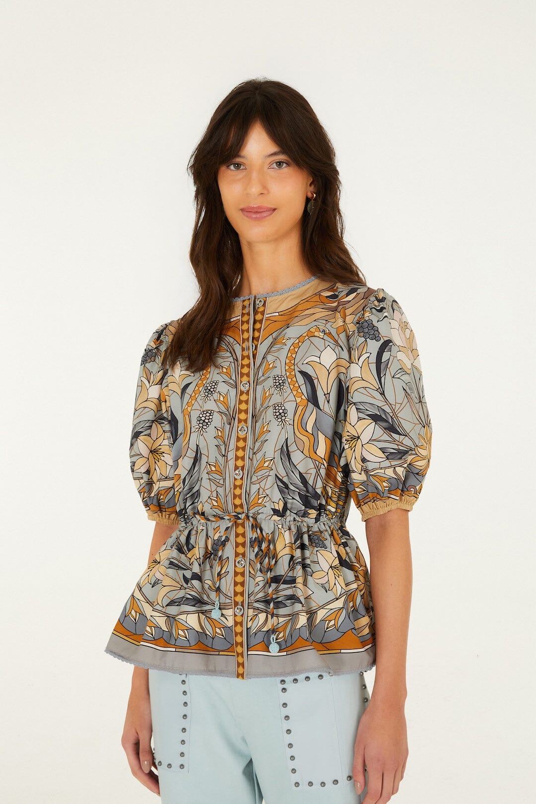 Blusa Stained Glass Beauty con Cordón y Botones