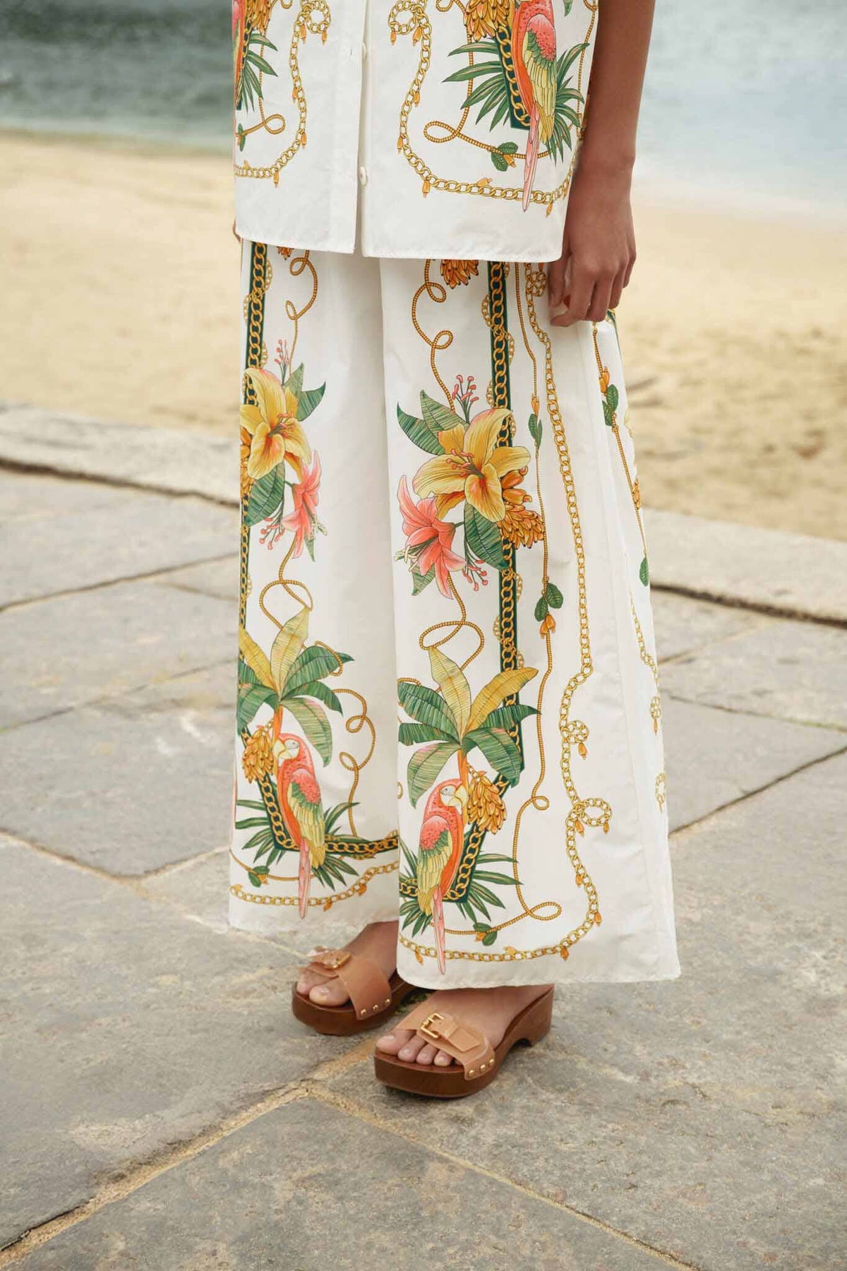 Pantalones Tropical Royalty Blanco Hueso